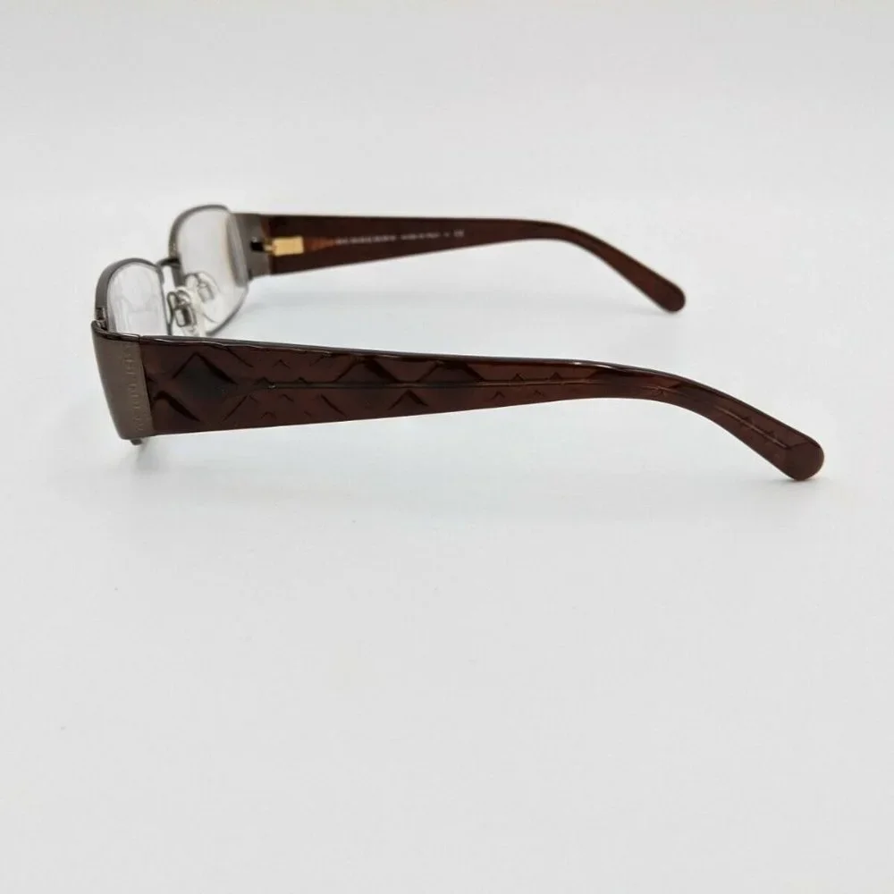 Burberry classic metal